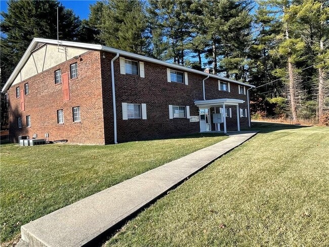 Foto del edificio - 92 Dean Ave