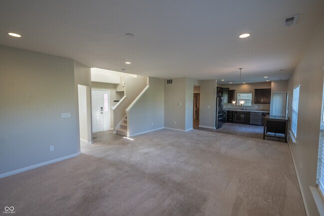 Foto del edificio - 5291 Tanglewood Ln