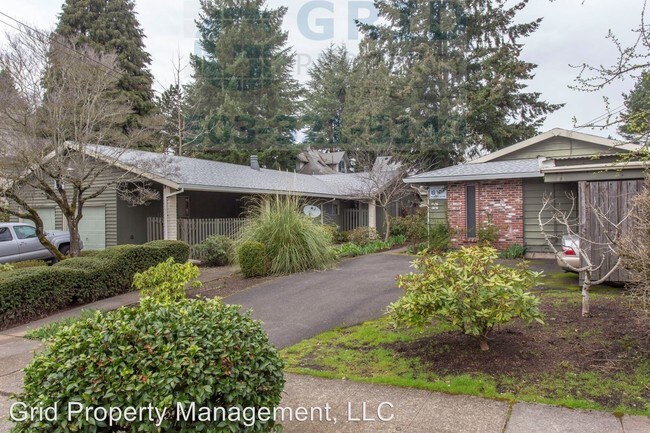 Foto del edificio - 2943 NE Everett St