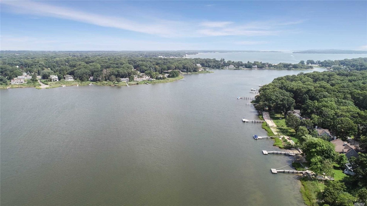 Primary Photo - 1475 Waterview Dr