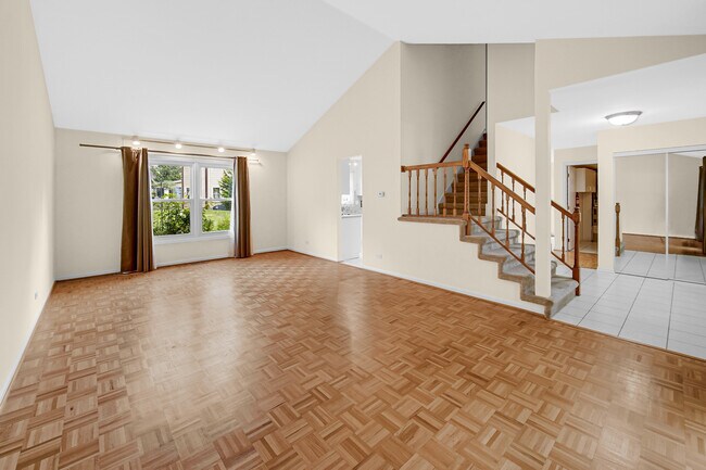 Foto del edificio - 483 Highland Grove Dr