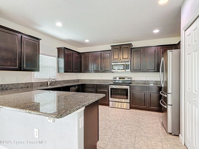 Building Photo - 860 Fiddleleaf Cir