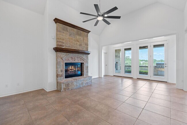 Building Photo - 13271 Mesa Verde Dr