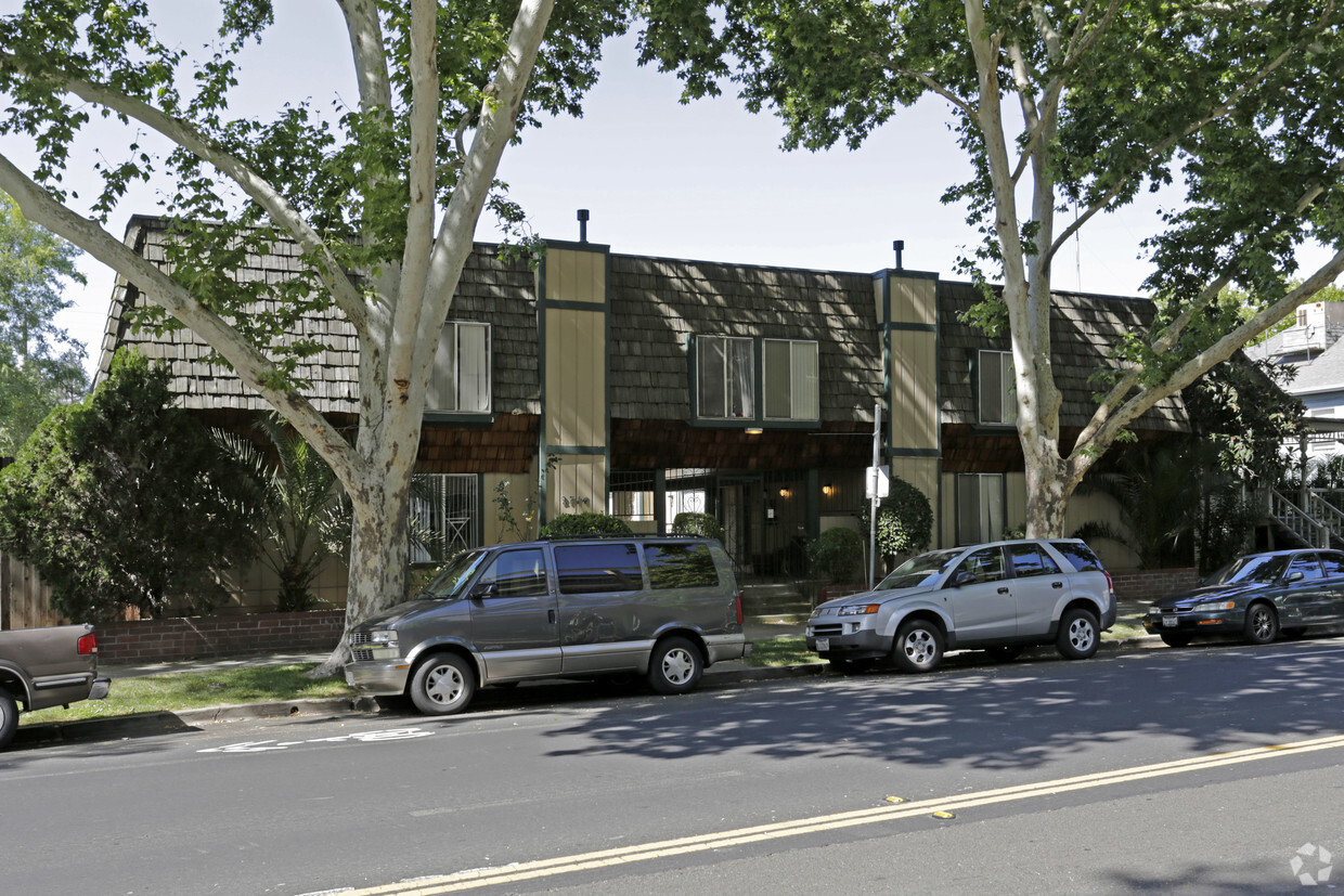 Foto principal - 2710-2714 N St