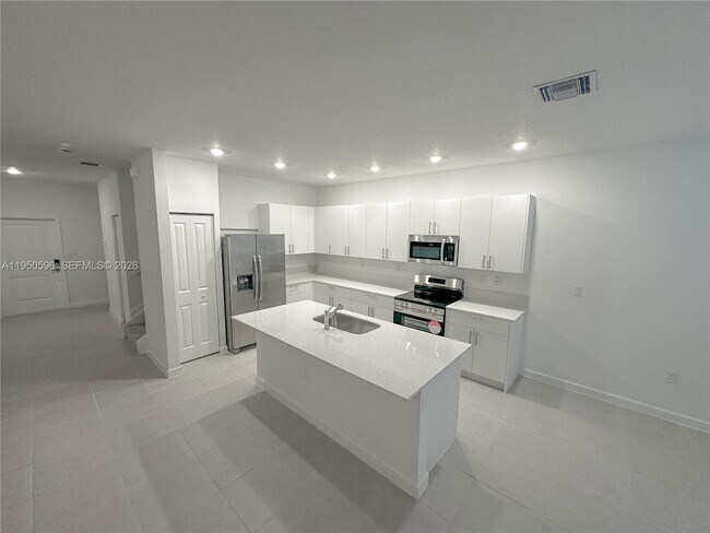 Foto del edificio - 14804 SW 162nd St