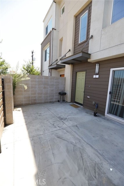 Building Photo - 14059 Zirconia Ln