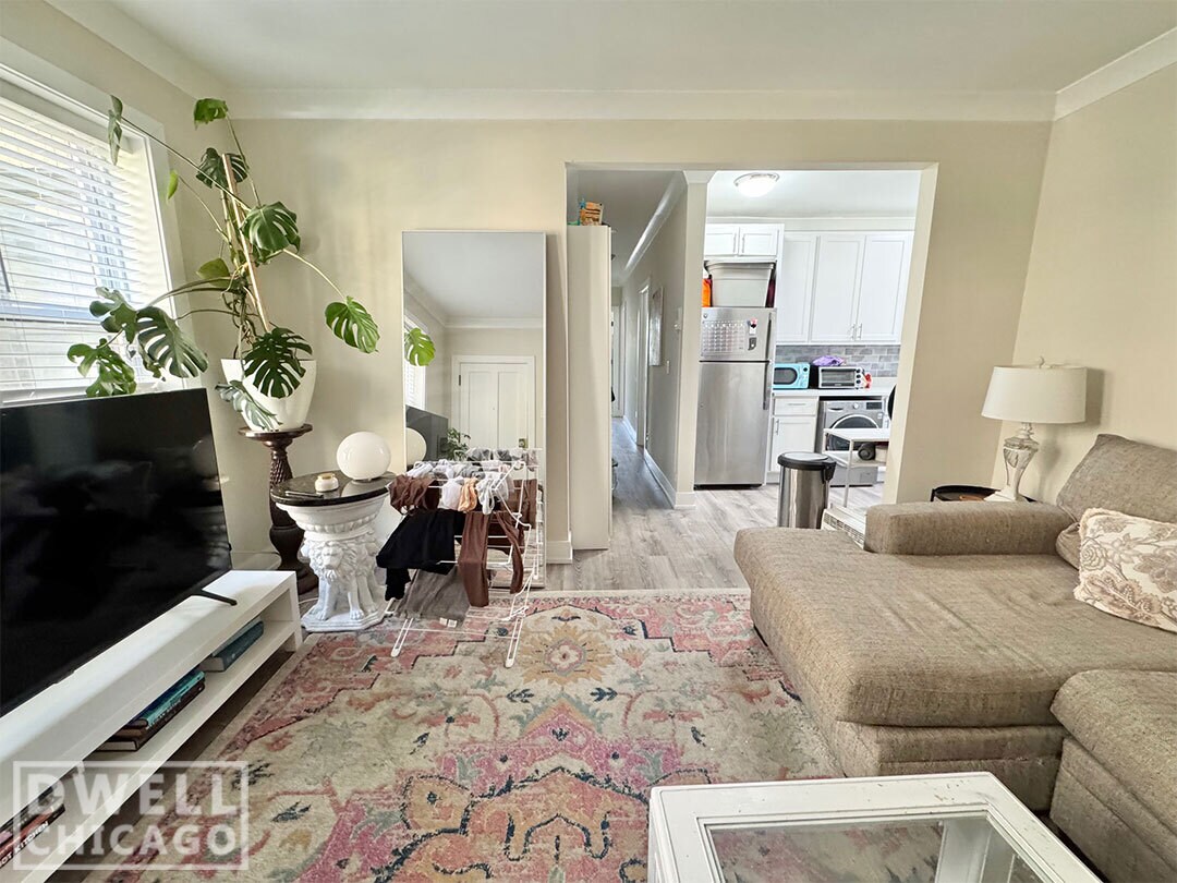 Foto principal - 3820 N Greenview Ave