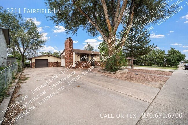 Foto del edificio - 3211 Fairfield Ln