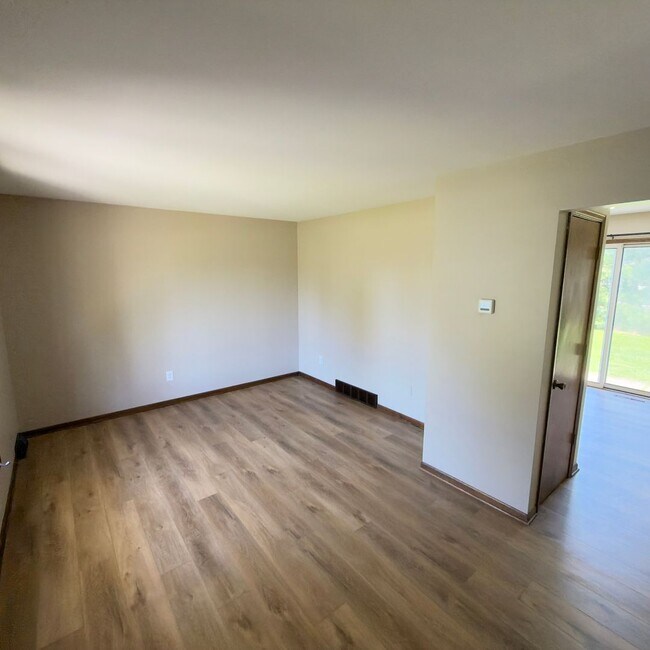 Foto del edificio - Updated Two Bedroom Duplex in Jenison!