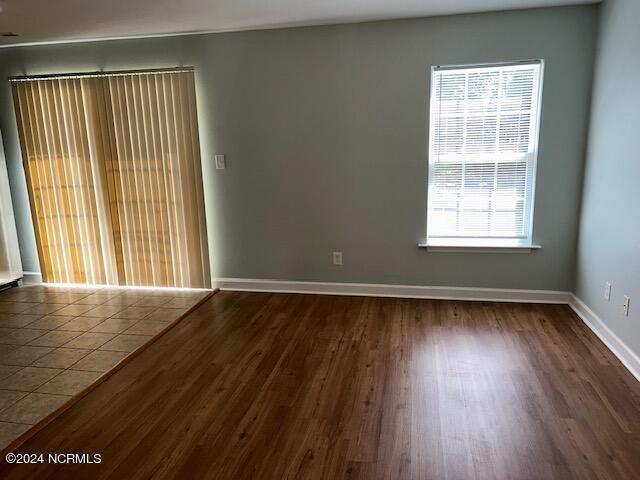 Foto del edificio - 4221 Brook Creek Ln