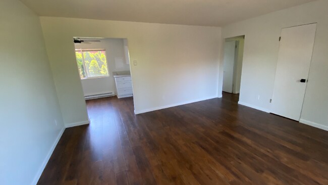 Building Photo - 12830 SW Grant Ave