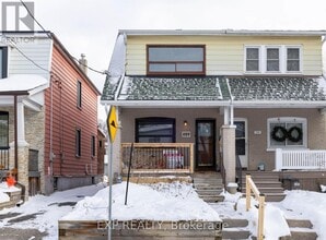 Building Photo - 137 Bastedo Ave