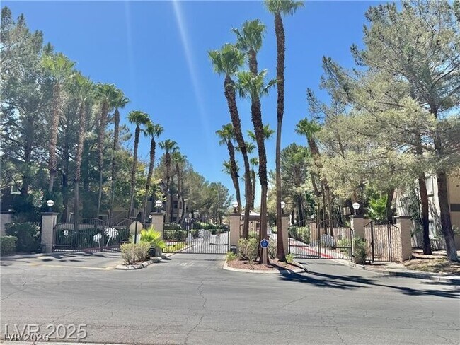 Building Photo - 5250 S Rainbow Blvd