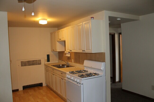 Foto del edificio - 457 W 8th St