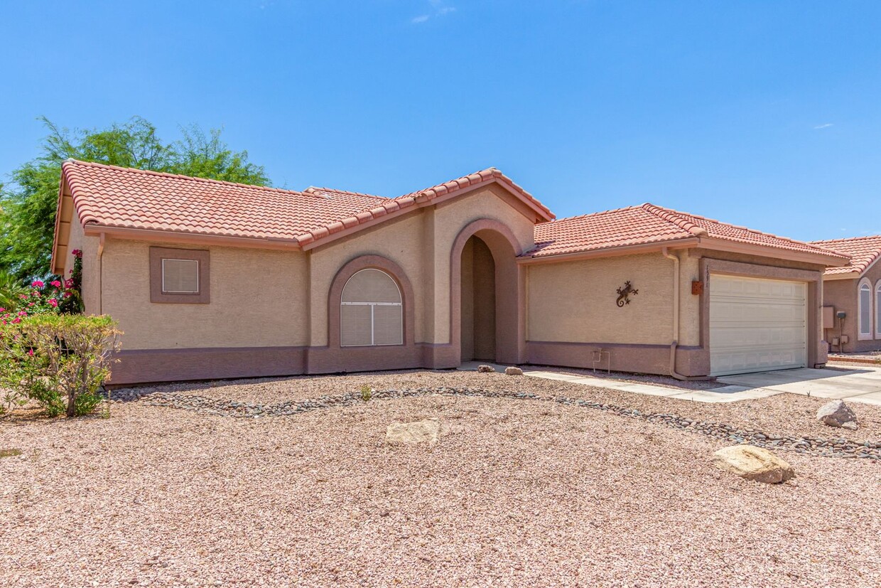 Foto principal - 2 Bedroom, 2 Bathroom in 55+ Sunbird Golf ...