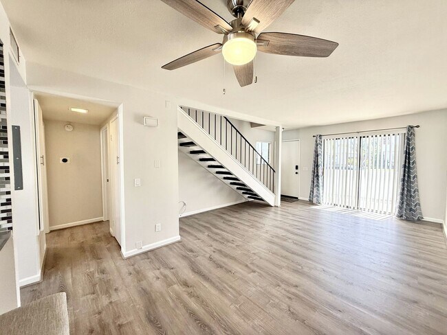 Building Photo - AVAILABLE NOW!! GORGEOUS 3 Bedroom 3 Bathroom Condo Rancho Mirage!!!