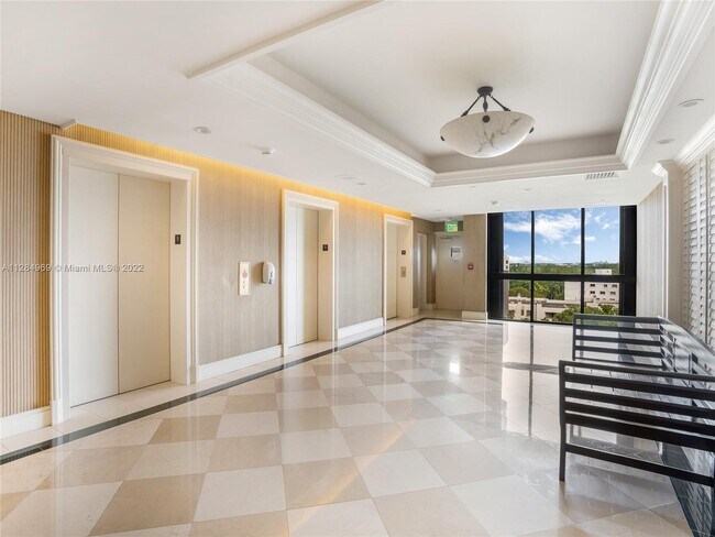 Building Photo - 151 Crandon Blvd