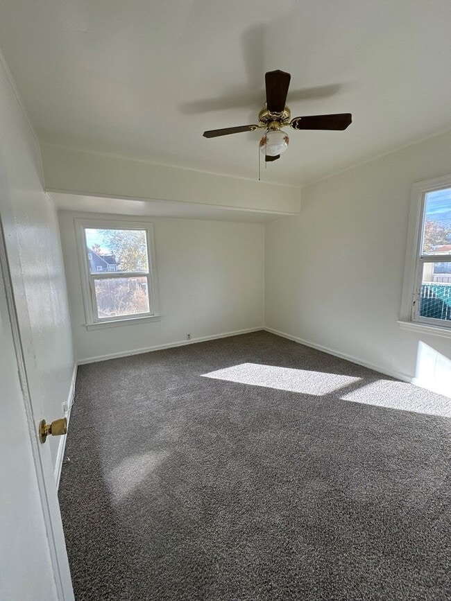 Building Photo - 2314 Vine Ave