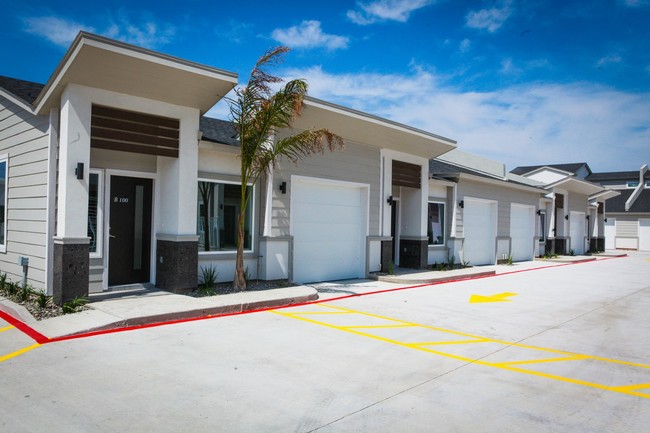 Building Photo - 3435 E Ruben M Torres Blvd