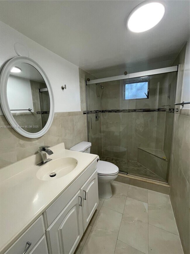 Foto del edificio - 2 bedroom in Sunny Isles Beach FL 33160