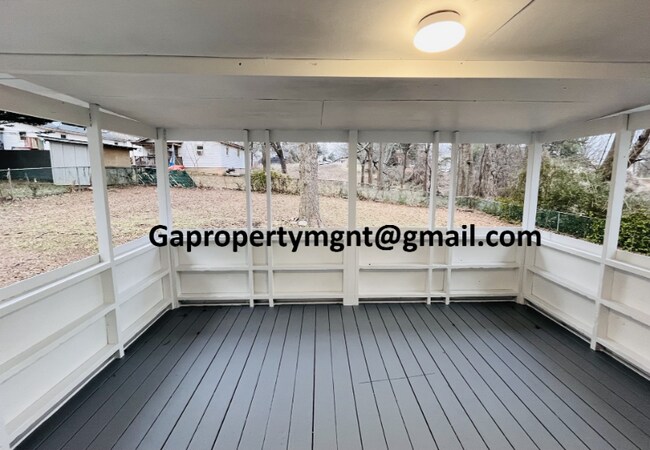 Foto del edificio - 231 Waddell Dr