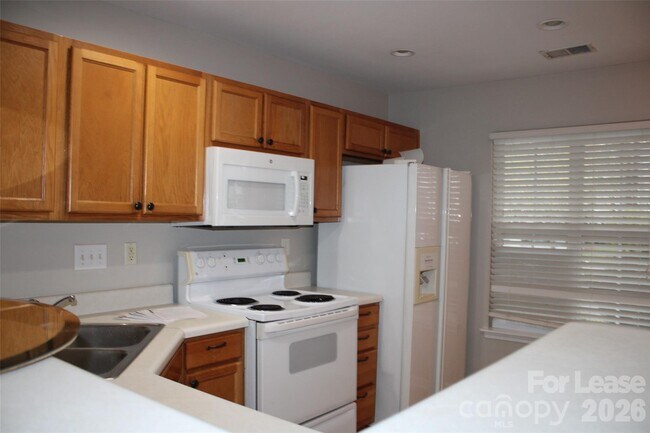 Foto del edificio - 10147 Reindeer Way Ln