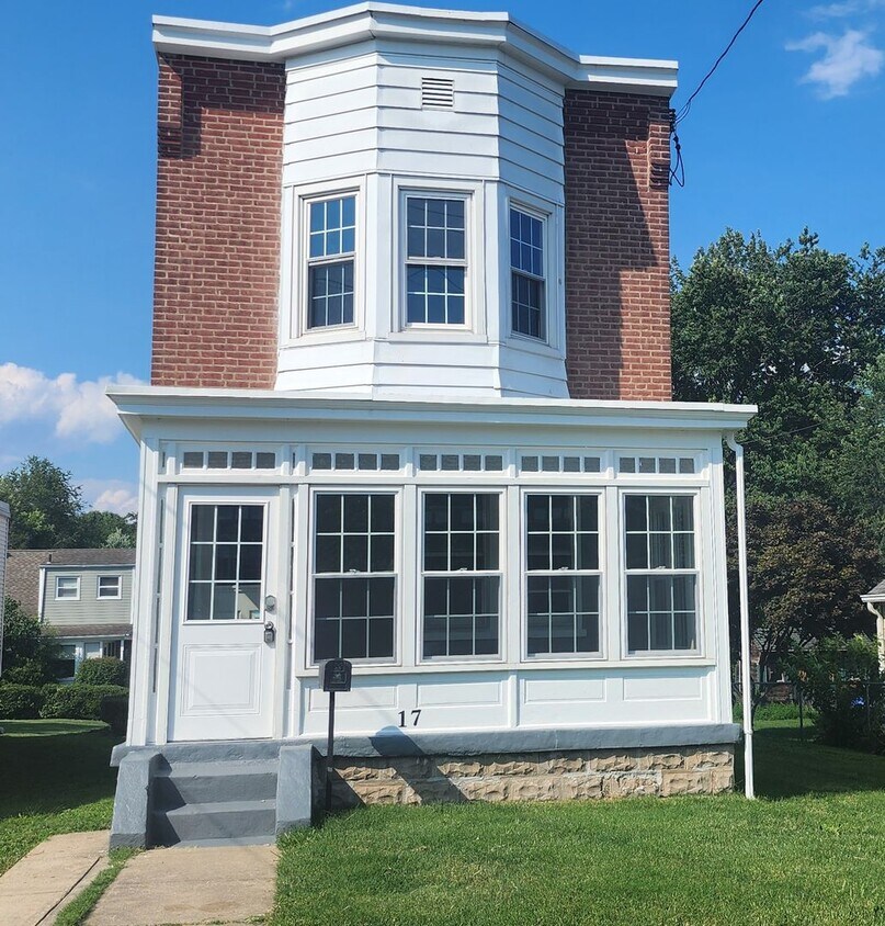 17 Chestnut Pkwy, Nether Providence Township, PA 19086 House Rental