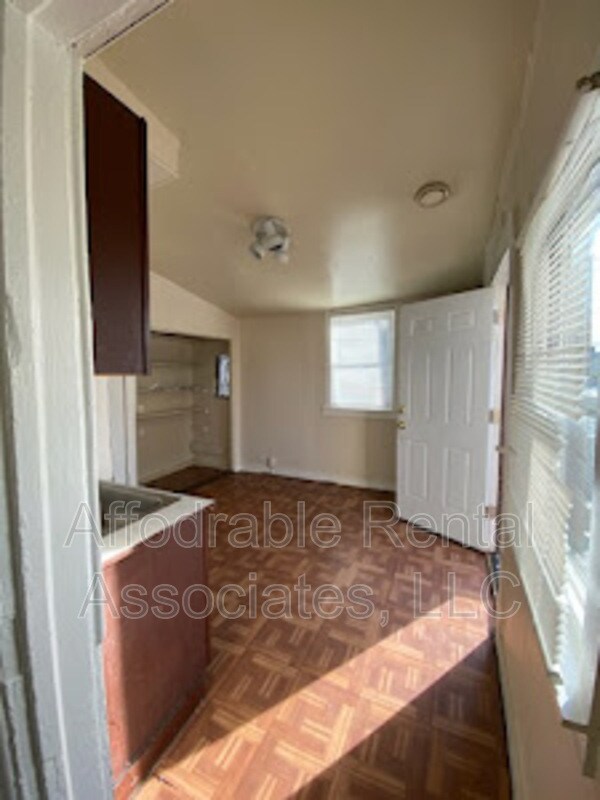 1820a S 4th St, Milwaukee, WI 53204 House Rental in Milwaukee, WI