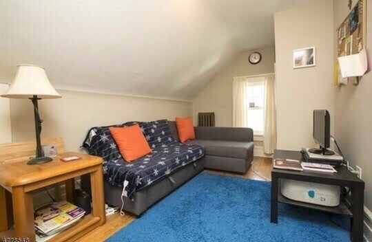 Livingroom - 15 Godfrey Rd