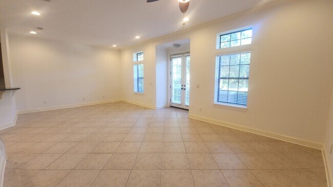 Foto del edificio - Absolutely Stunning 3 Bed 2.5 bath in Palencia St Johns County