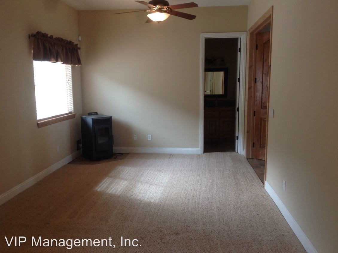 15205 CA-173, Hesperia, CA 92345 - House for Rent in Hesperia, CA |  