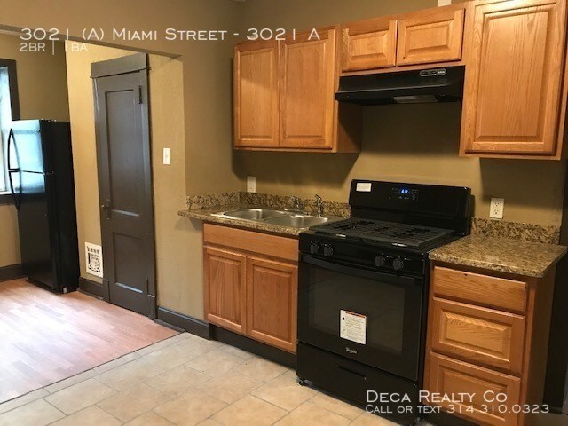 Building Photo - 2 Bedroom Apartment FULLY REHABBED