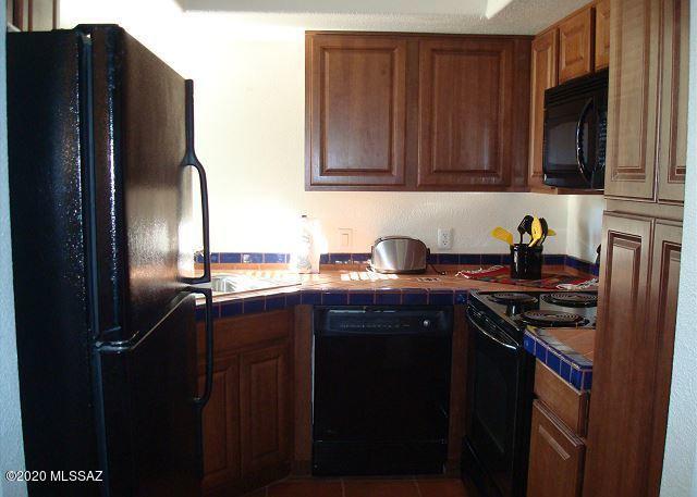 Building Photo - 5855 N Kolb Rd