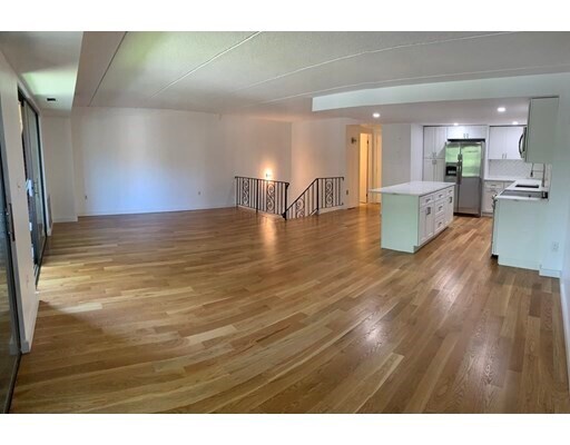 Foto del edificio - 146 Marble St