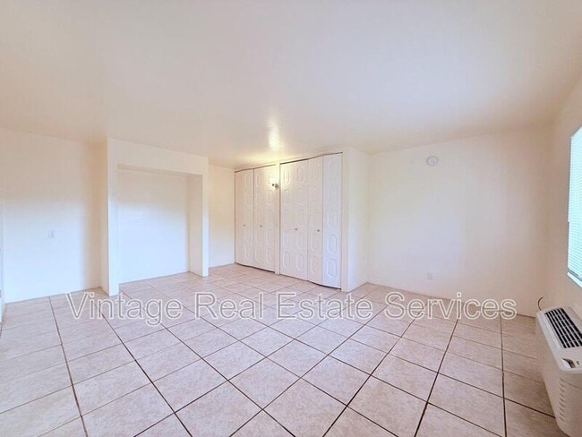 Building Photo - 3301 58th Ave S