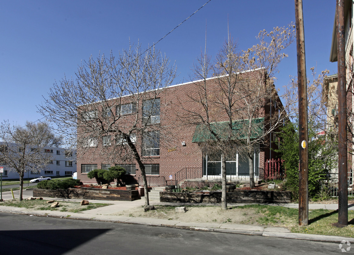 3001 Umatilla St - 3001 Umatilla Street Apartments