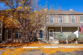 Building Photo - 2573 E Nichols Cir