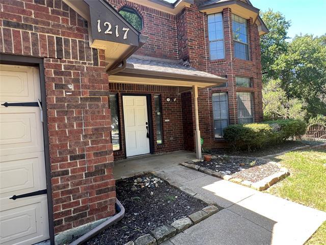 Building Photo - 1217 Sandhurst Ct