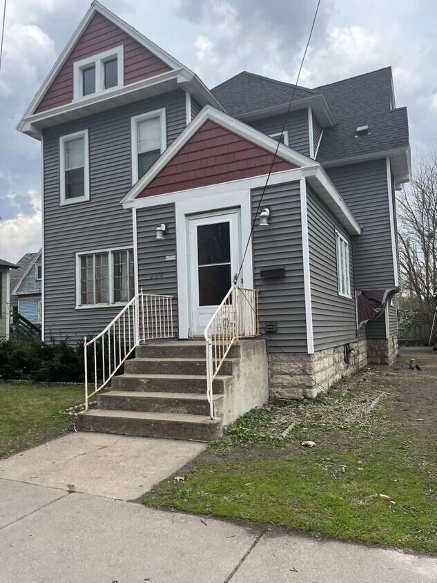 Primary Photo - 208 Winona St