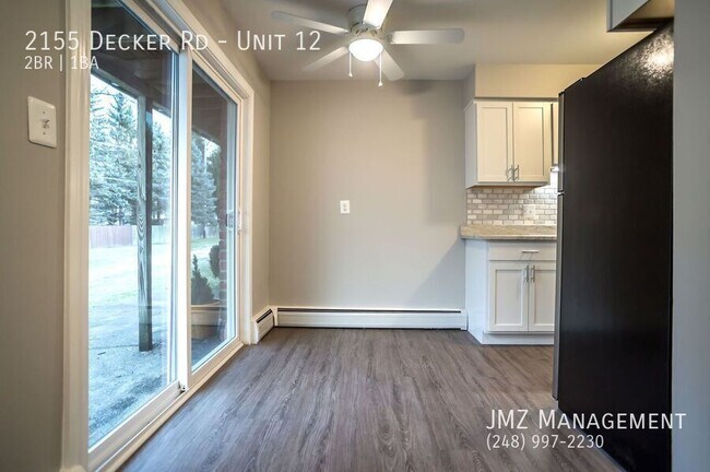 Foto del edificio - 2155 Decker Rd