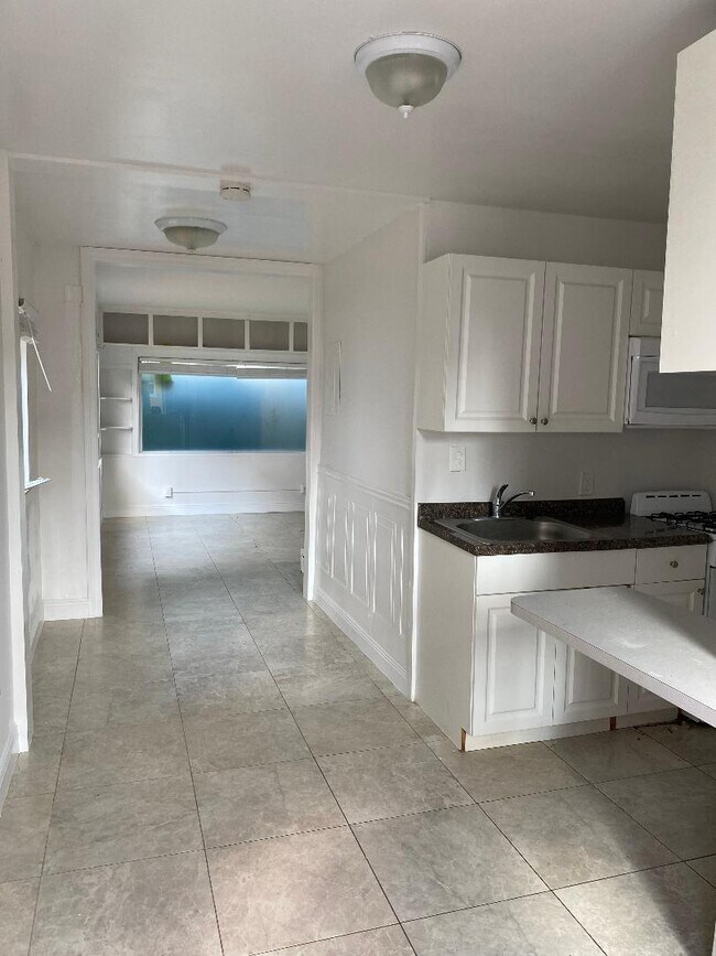 Kilmair Cresthaven Apartments in Pompano Beach, FL