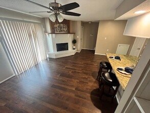 Building Photo - 250 El Dorado Blvd