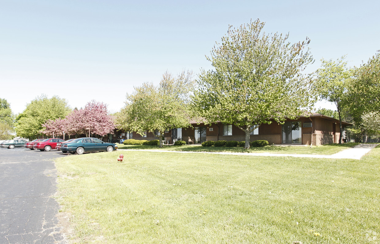 Primary Photo - York Hills II