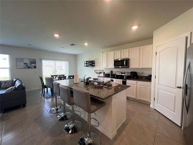 Building Photo - 1613 Aurora Ridge Dr