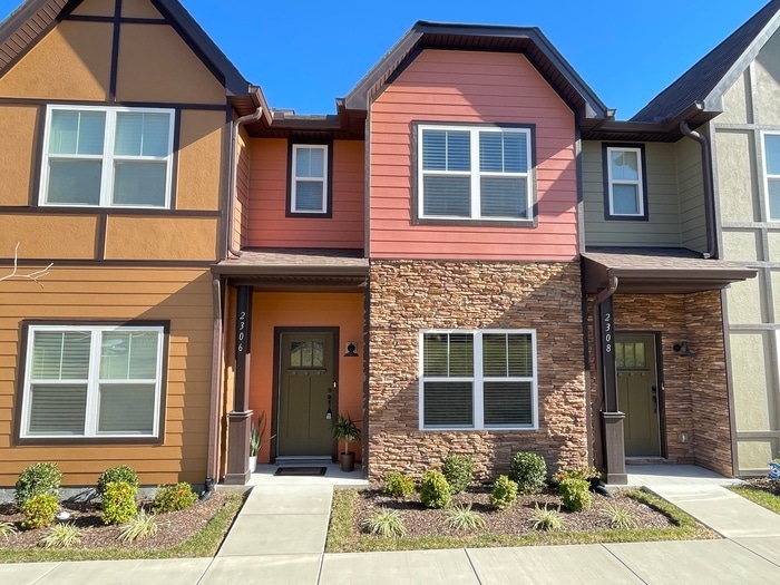 Matlock Townhomes 2 bedroom unit, close to I-24! - Matlock Townhomes 2 bedroom unit, close to I-24!