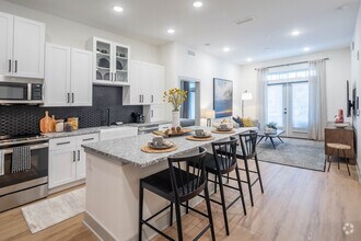 Interior Photo - Silversaw Wesley Chapel