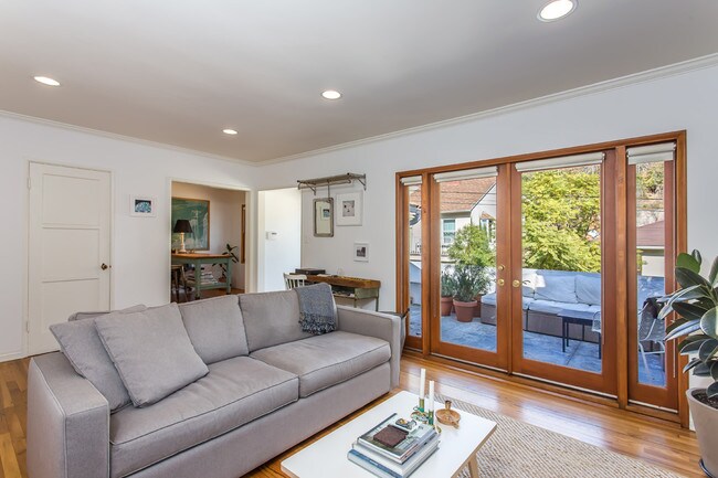 Foto del edificio - 6862 Sunny Cove