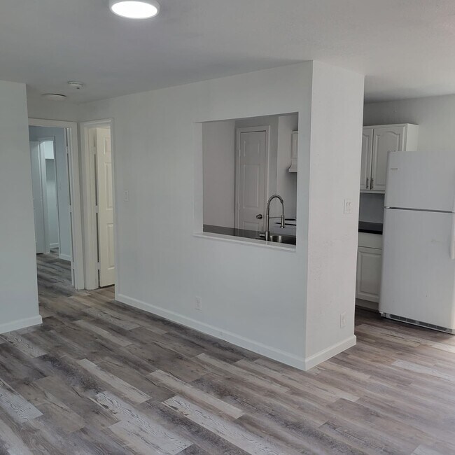 Foto del edificio - 4525 Weaver Rd