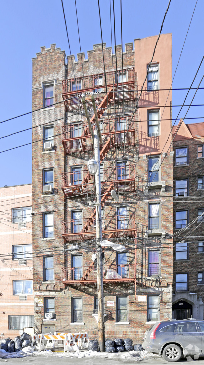 Building Photo - 3528 99th St