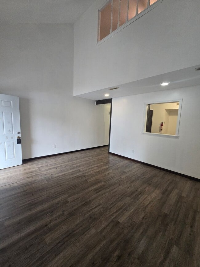 Foto del edificio - 2305 Southridge Dr